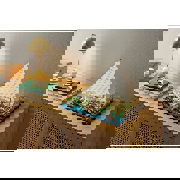 Discover the historical beauty of the LEGO Great Pyramid of Giza