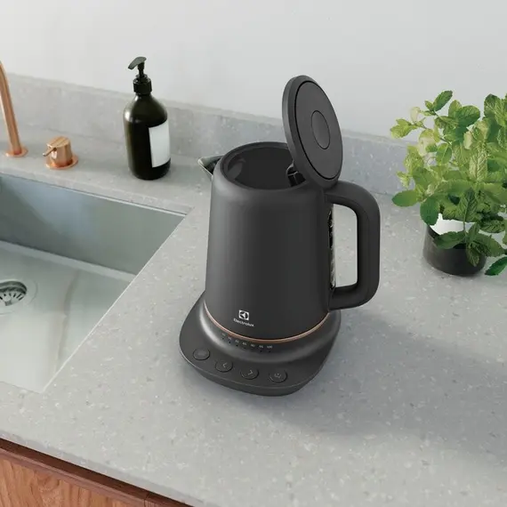 Electric kettle Electrolux E7K1-6BP, 7 image