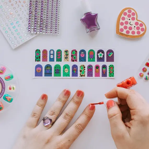საბავშვო ფრჩხილის ლაქის ნაკრები Make It Real Party Nails , 3 image - Primestore.ge