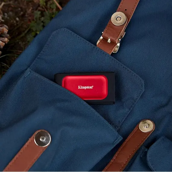 გარე მყარი დისკი Kingston SXS1000R/2000G, 2TB, External SSD, USB 3.2, Red - Primestore.ge