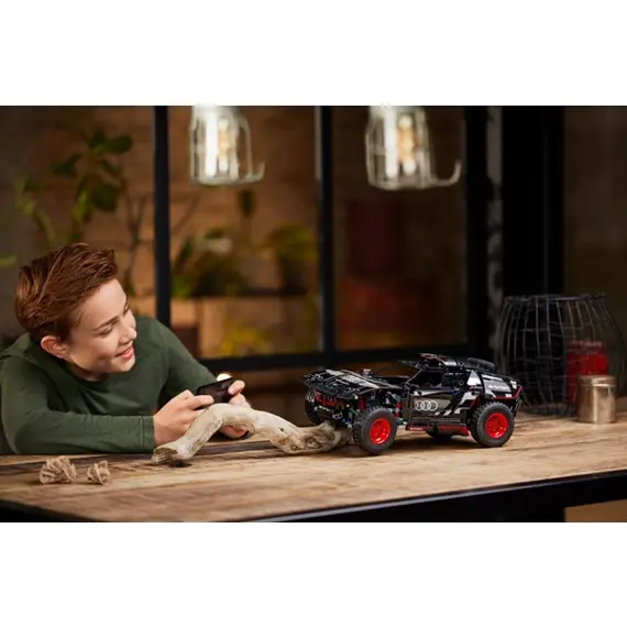 ლეგო LEGO Tech Audi RS Q e-tron , 7 image - Primestore.ge