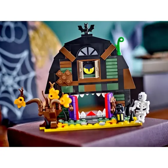ლეგო LEGO Constructor Iconic Halloween Barn - Primestore.ge