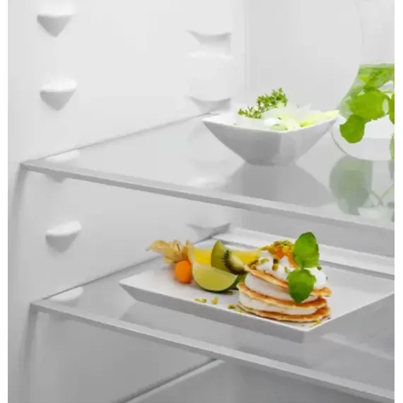 ჩასაშენებელი მაცივარი Electrolux ENA7TE75S BI Bottom-Freezer 188.4x69.6x54.9 376 LT TwinTech Total No Frost White - Primestore.ge